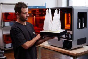 Formlabs Form 4L mit großem Bauvolumen für Prototypen