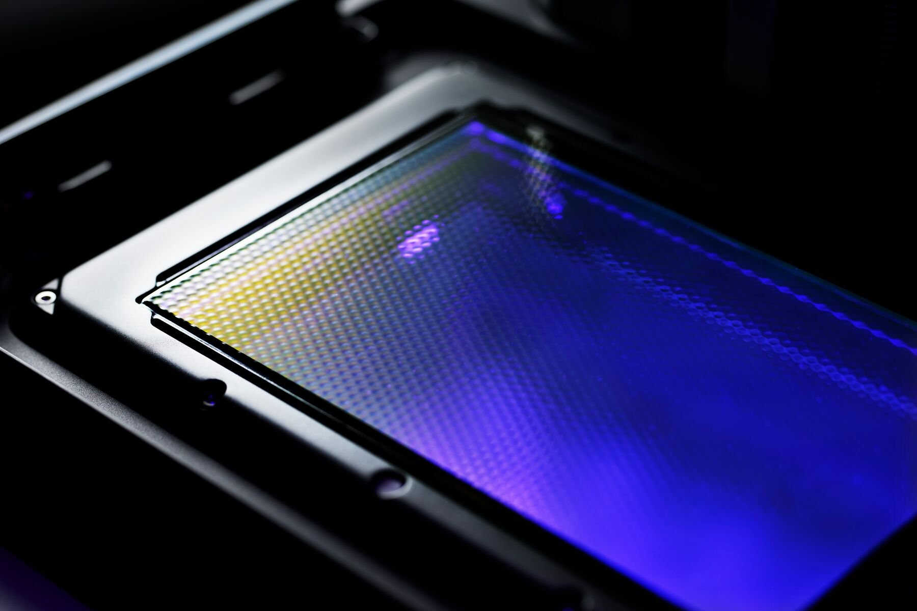 Formlabs Form 4 Resin Tank mit wiederverwendbarem Deckel für einfache Handhabung