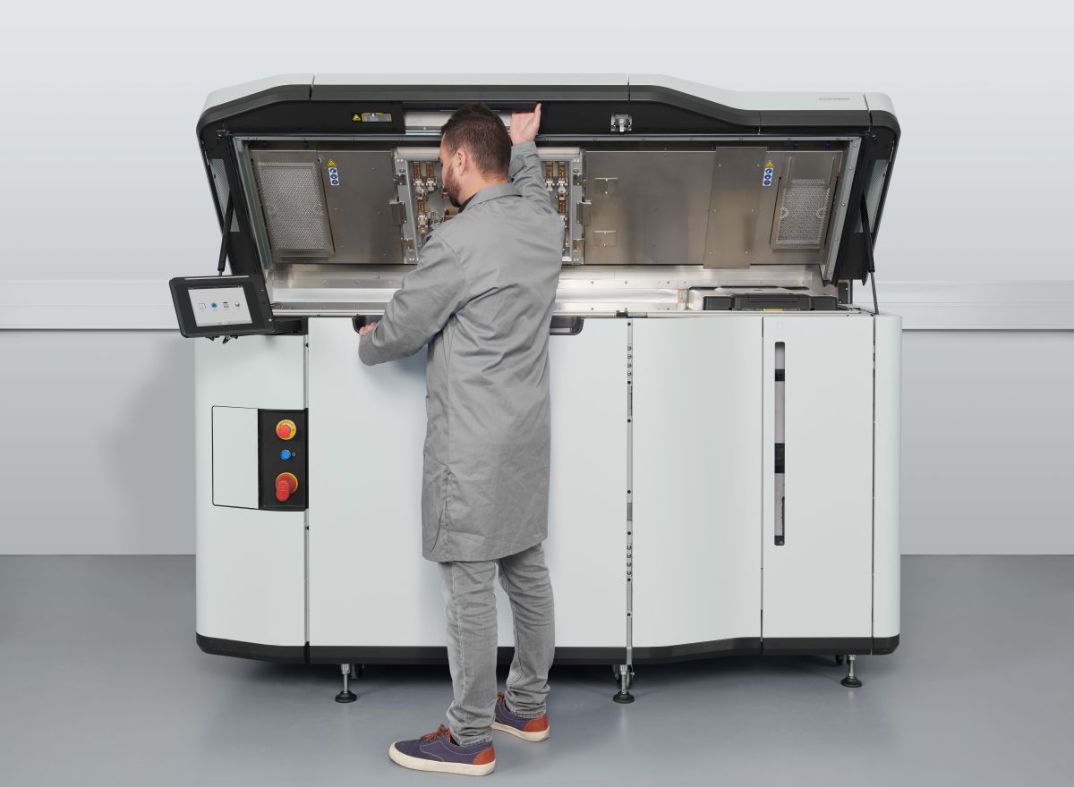 Effiziente und hochpräzise additive Fertigung mit dem HP Jet Fusion 3D Drucker – für maximale Produktivität und Qualität.