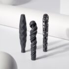 Formlabs Tough 2000 Resin V2 (1 L) ist ein SLA-Material für die Form 4 – ideal für belastbare Prototypen, Gehäuse und technische Bauteile.