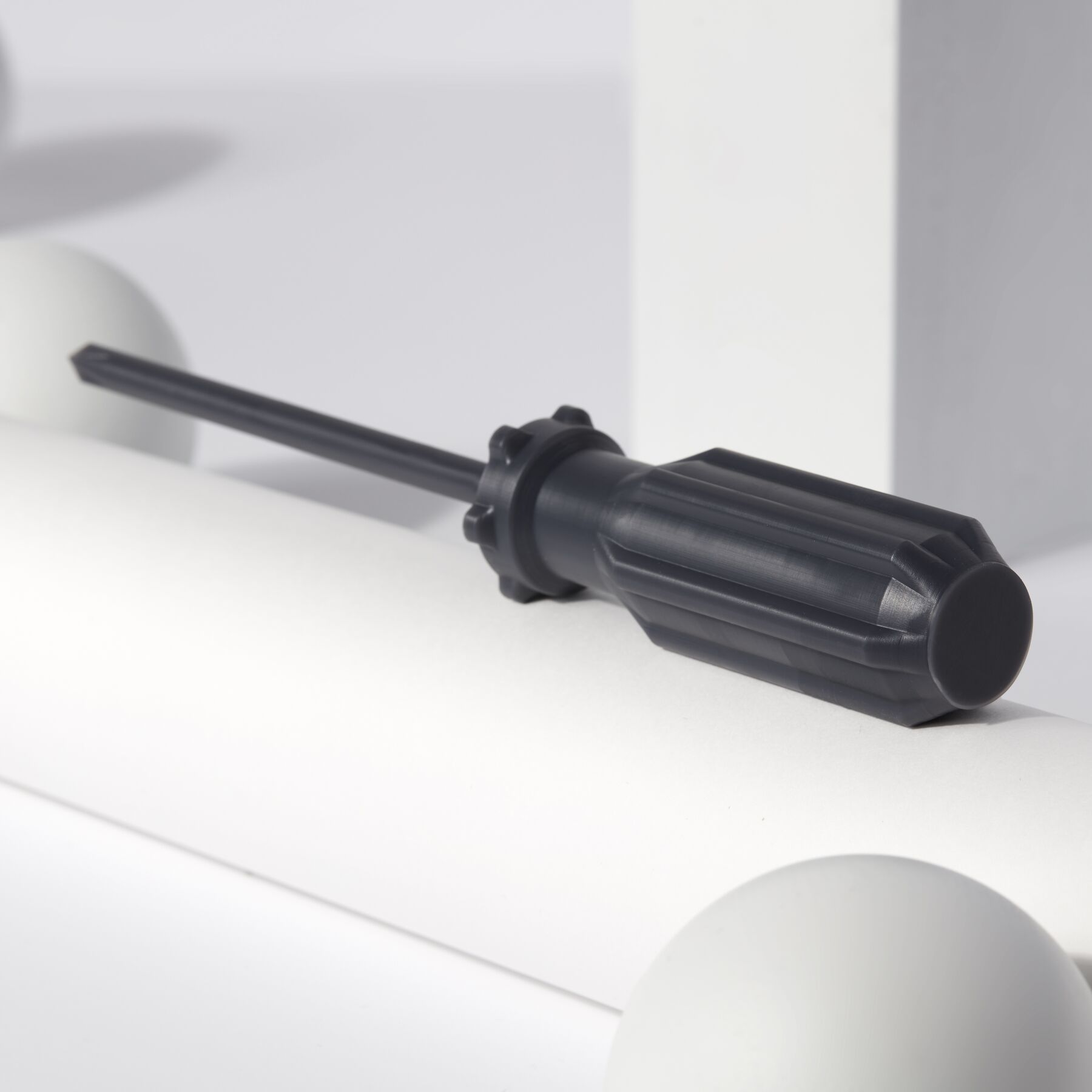 Tough 2000 Resin V2 (Form 4) 1 L Formlabs Tough 2000 Resin V2 (1 L) ist ein SLA-Material für die Form 4 – ideal für belastbare Prototypen, Gehäuse und technische Bauteile.