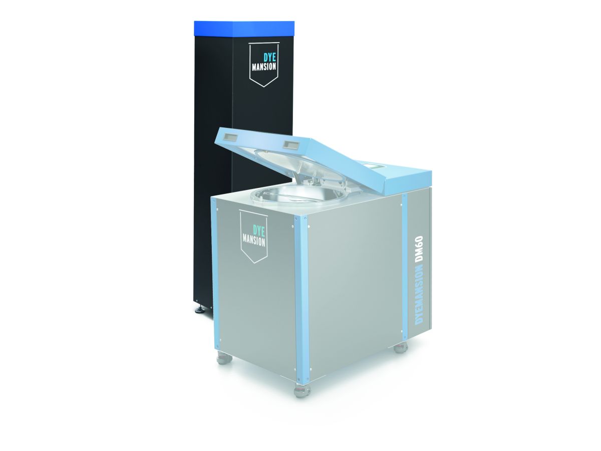 DyeMansion DM60 Reservoir, die ressourcenschonende Erweiterung für die Wiederverwendung von Färbewasser in der additiven Fertigung.
