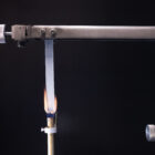 Technische Komponenten aus flammhemmendem PA12 FR für Luftfahrt und Bahnindustrie