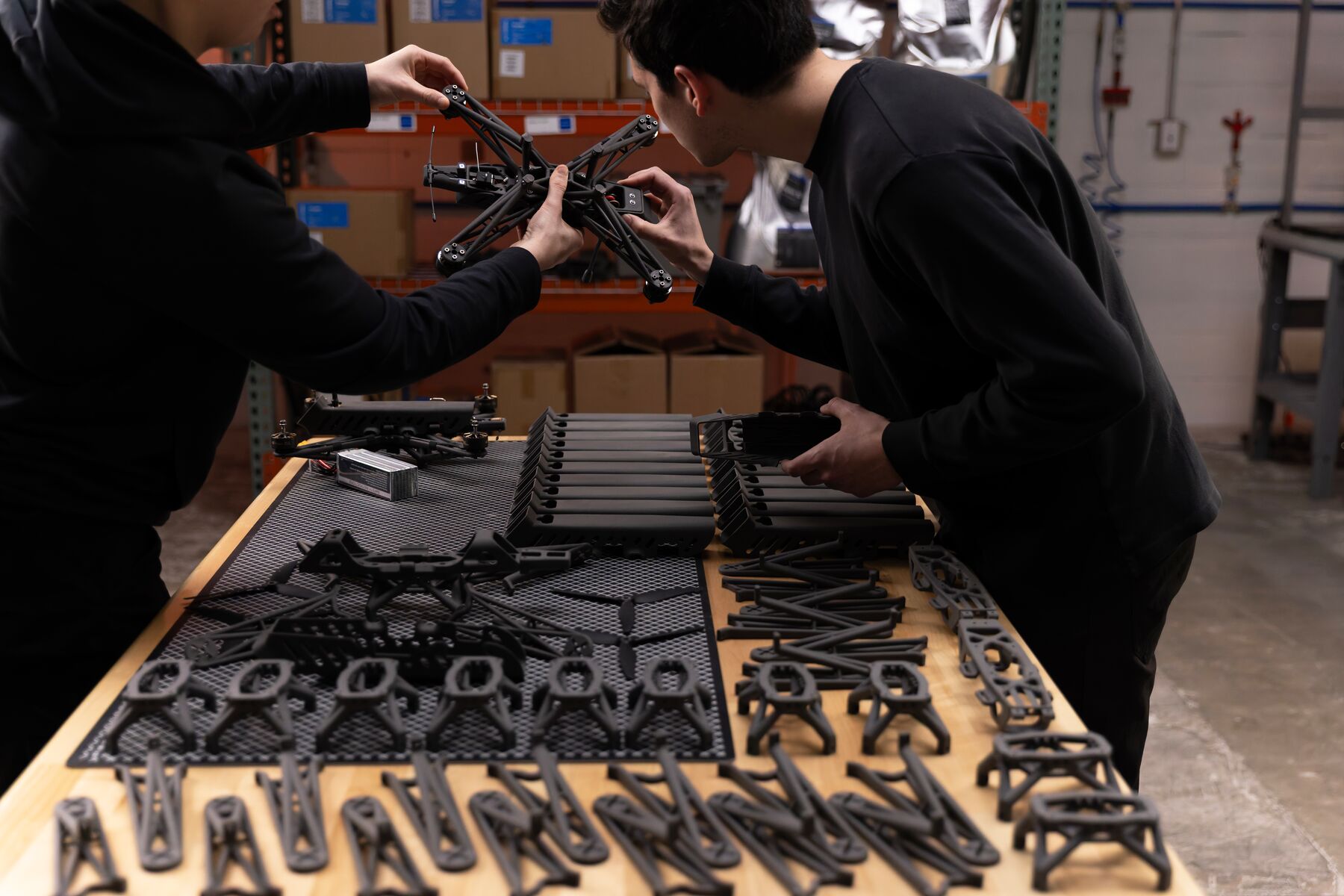 Formlabs Fuse X1 produziert leichte Drohnenbauteile und Komponenten für autonome Systeme im industriellen SLS-3D-Druck